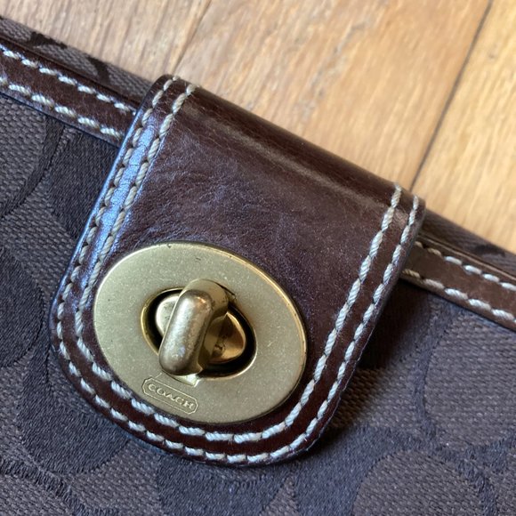 COACH Signature canvas wallet - Picture 2 of 11